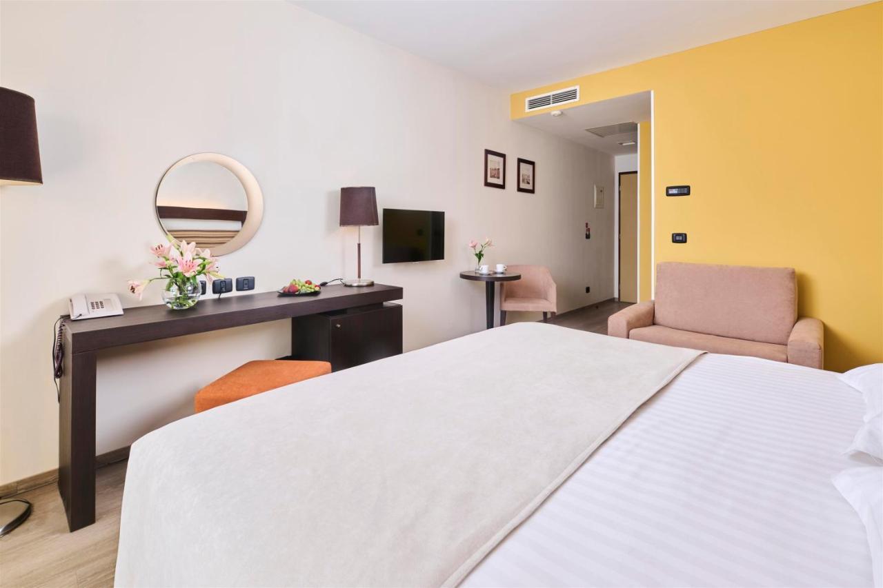 Hotel Garden Istra Plava Laguna Умаг Екстер'єр фото