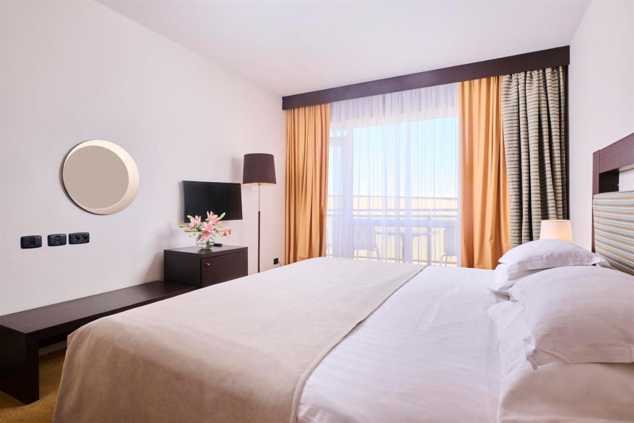 Hotel Garden Istra Plava Laguna Умаг Екстер'єр фото