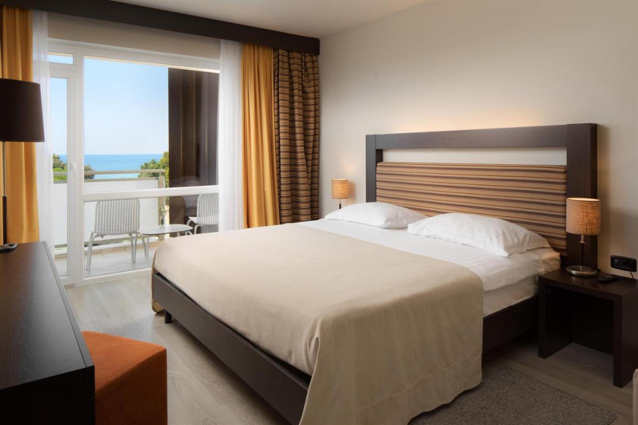Hotel Garden Istra Plava Laguna Умаг Екстер'єр фото
