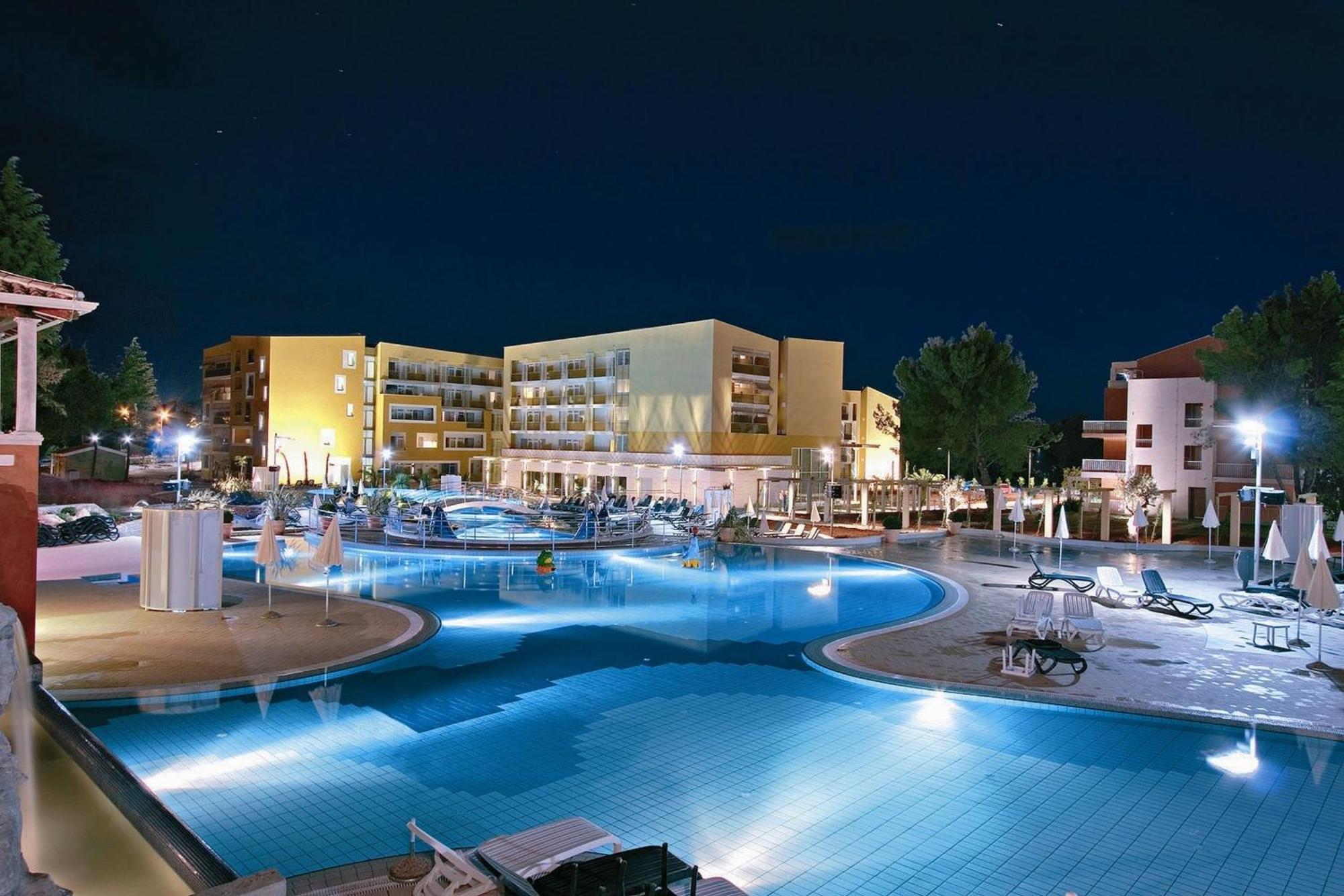 Hotel Garden Istra Plava Laguna Умаг Екстер'єр фото